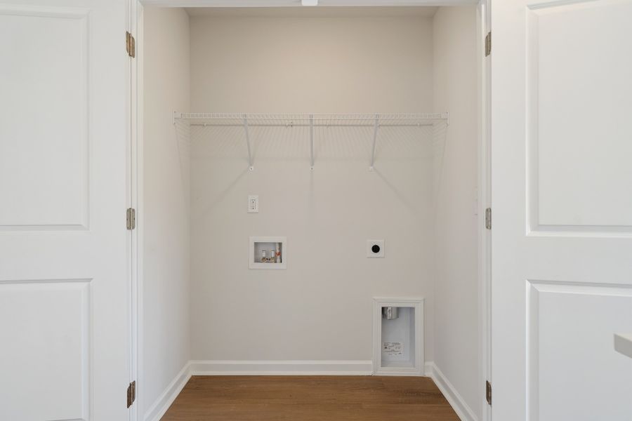 Spacious, unfurnished interior of a new home in Evergreen, Spartanburg (Image 17).