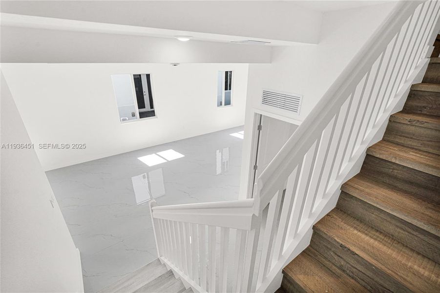 Spacious, unfurnished interior of a new home in , Miami (Image 31).