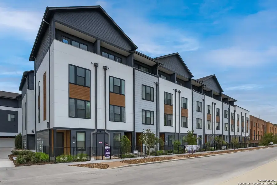 Condo located in San Antonio, TX showcasing its design and architecture (Image 1). Condo located in San Antonio, TX showcasing its design and architecture (Image 1).