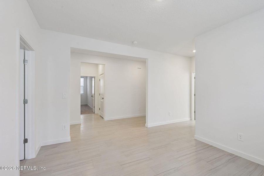 Spacious, unfurnished interior of a new home in Cypress Meadows - Signature Series, Jacksonville (Image 21).