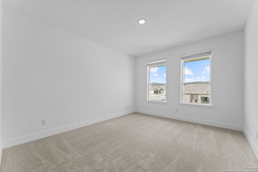 Spacious, unfurnished interior of a new home in , New Braunfels (Image 22).