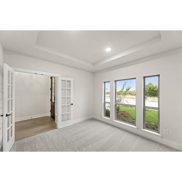 Spacious, unfurnished interior of a new home in Solterra, Mesquite (Image 17).