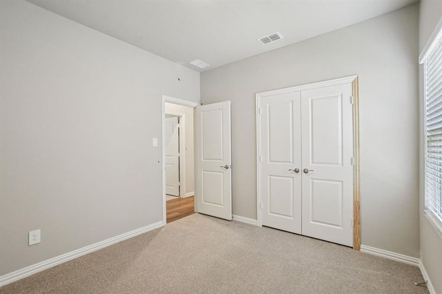 Photo is not of the actual home, but is an inspirational photo of builder’s model home and may depict options, furnishings, and/or decorator features that are not included. Photo is not of the actual home, but is an inspirational photo of builder’s model home and may depict options, furnishings, and/or decorator features that are not included.