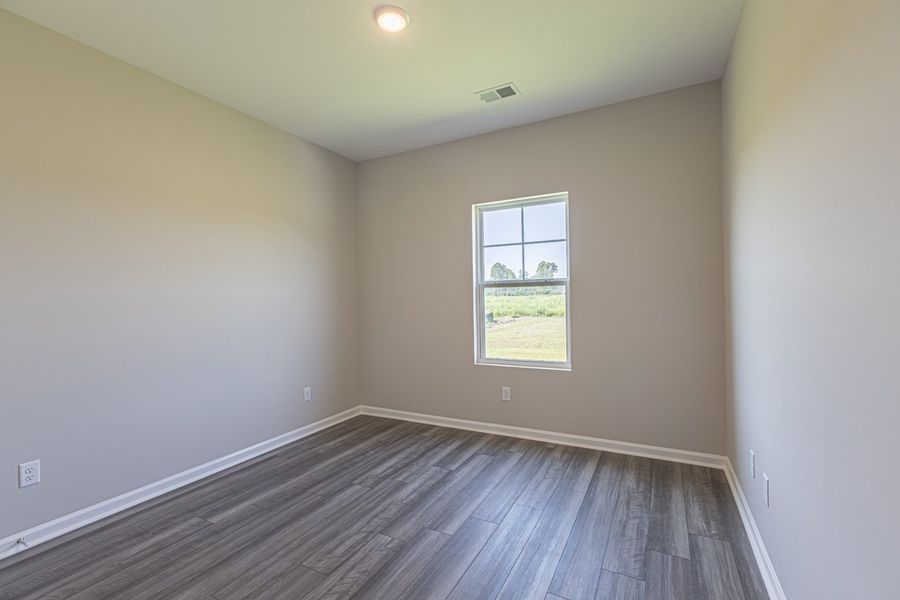 Representative unfurnished interior of a home built from the Dillon II by Great Southern Homes in Shady Grove, Conway (Image 52).