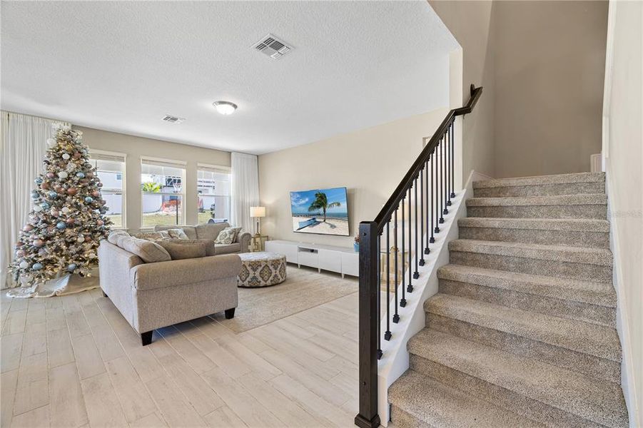 Furnished interior view inside a new home in , Minneola (Image 5).