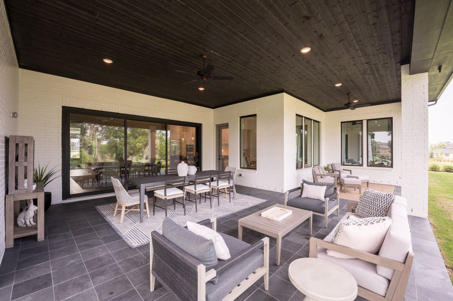 Image 91 representing the Meritage by Tri Pointe Homes in Legacy Grove, Montgomery, TX.