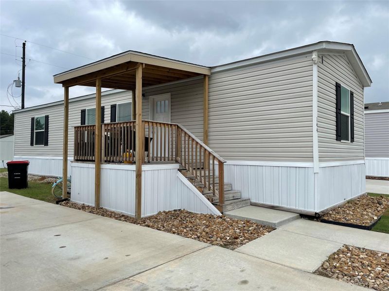 Exterior details and patio area of a home in , Tomball (Image 25).