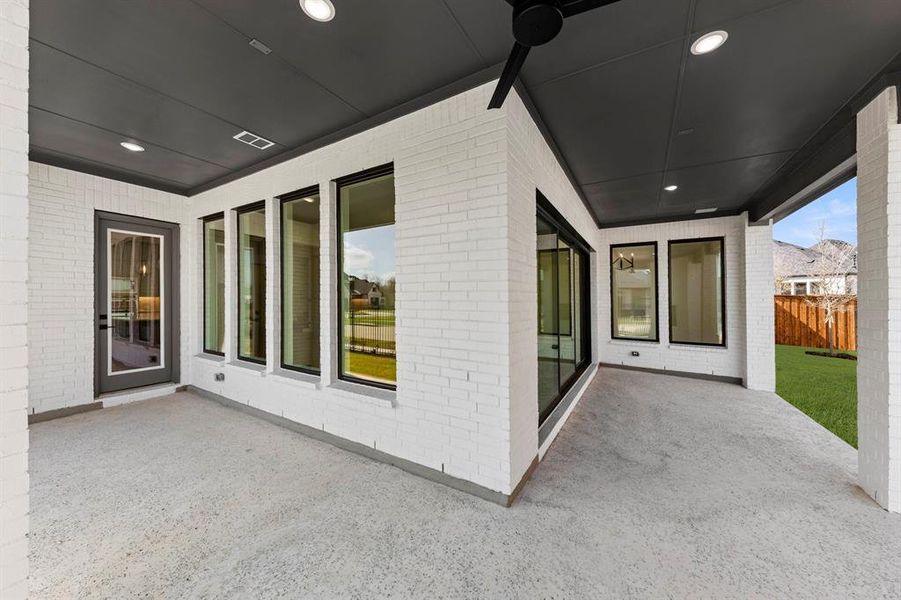 50. 200 Pearland - Patio (2)