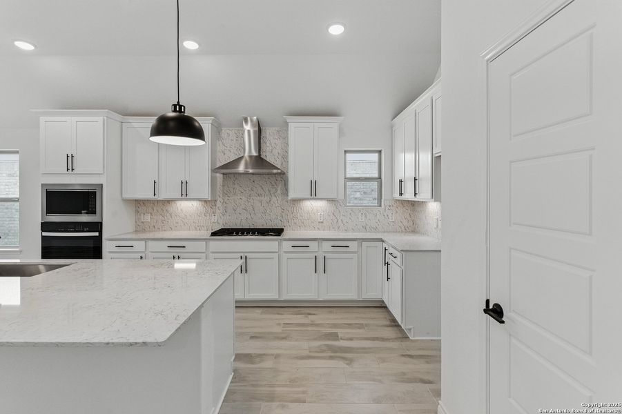 Furnished interior view inside a new home in Davis Ranch, San Antonio (Image 7). Furnished interior view inside a new home in Davis Ranch, San Antonio (Image 7).