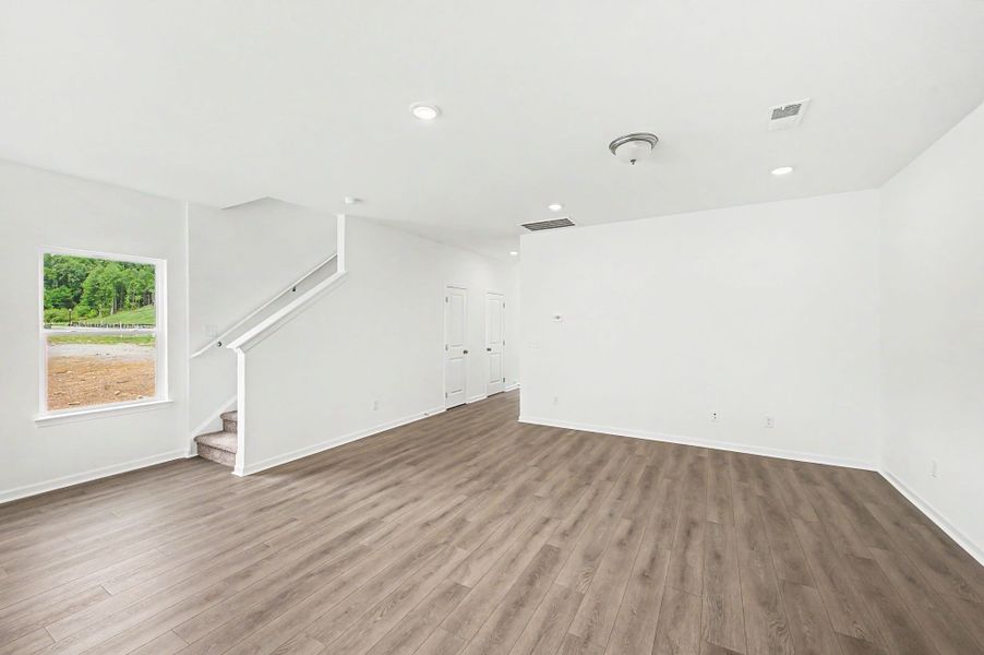 Spacious, unfurnished interior of a new home in Ironhorse, Dickson (Image 26).