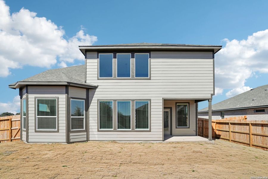 Exterior details and patio area of a home in Carmel Ranch, Schertz (Image 4).