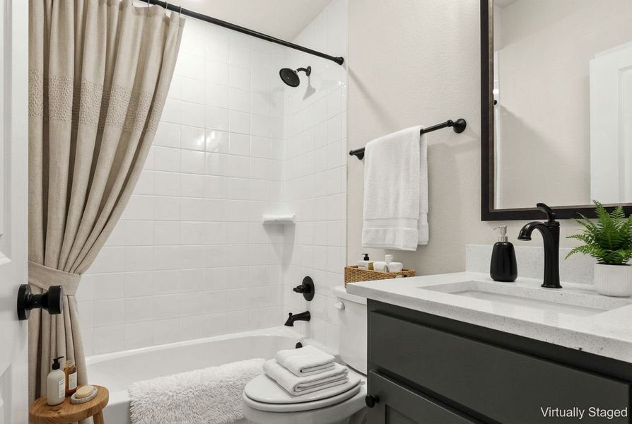 Furnished interior view inside a new home in Cottonwood Creek, Rowlett (Image 18).