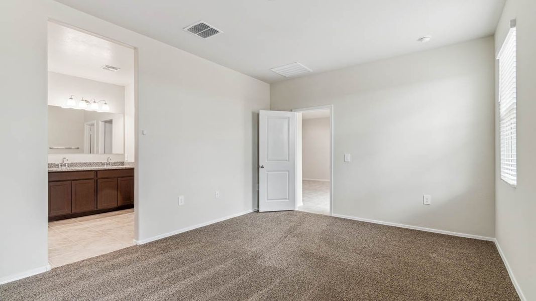 Spacious, unfurnished interior of a new home in Sorrento, Maricopa (Image 15). Spacious, unfurnished interior of a new home in Sorrento, Maricopa (Image 15).