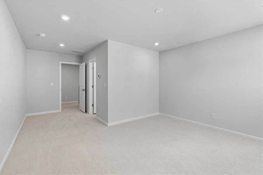 Spacious, unfurnished interior of a new home in Park Center Pointe, Austell (Image 22).