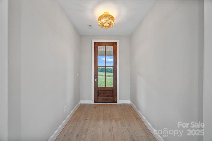 Spacious, unfurnished interior of a new home in , Harmony (Image 19).