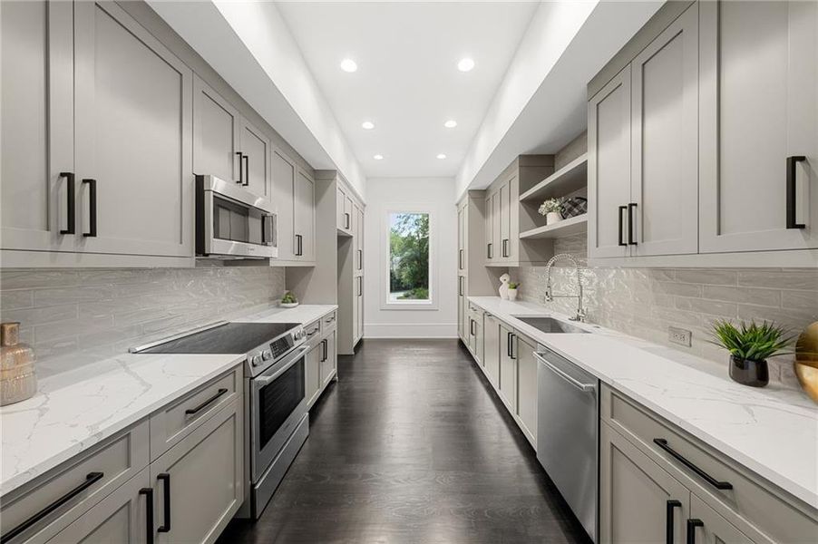 Furnished interior view inside a new home in , Sandy Springs (Image 6).