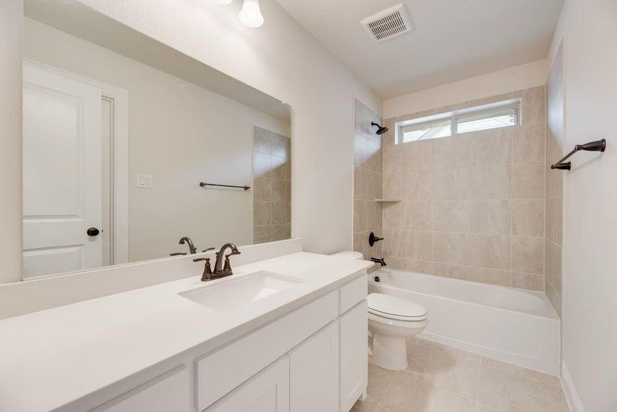 Furnished interior view inside a new home in Frisco Hills, Little Elm (Image 5).