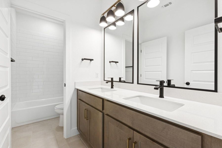 2nd Bathroom 2nd Bathroom