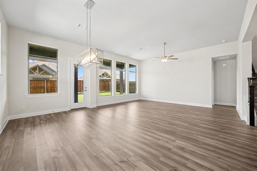 Spacious, unfurnished interior of a new home in South Pointe Manor Series, Mansfield (Image 16).
