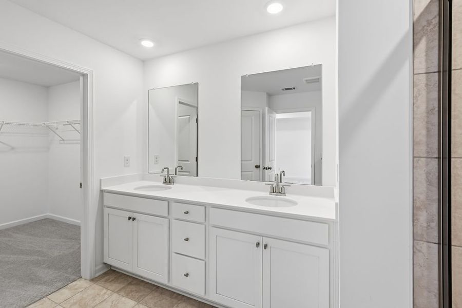 Furnished interior view inside a new home in Auburn Glen, Dacula (Image 5). Furnished interior view inside a new home in Auburn Glen, Dacula (Image 5).