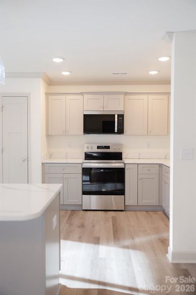 Furnished interior view inside a new home in , Catawba (Image 6).