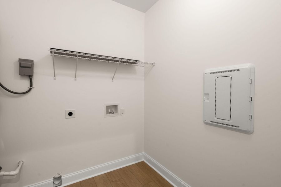 Spacious, unfurnished interior of a new home in , North Charleston (Image 22).