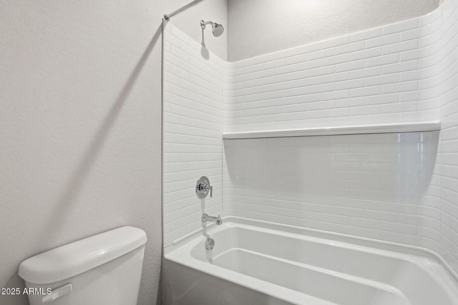 6568 N 15TH DR, Phoenix, AZ 85015