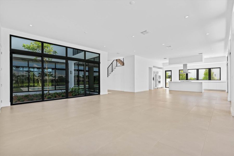 Spacious, unfurnished interior of a new home in , Weston (Image 77).