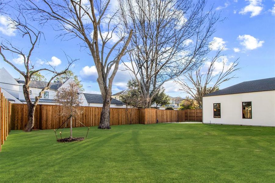 Exterior details and patio area of a home in , Dallas (Image 26).
