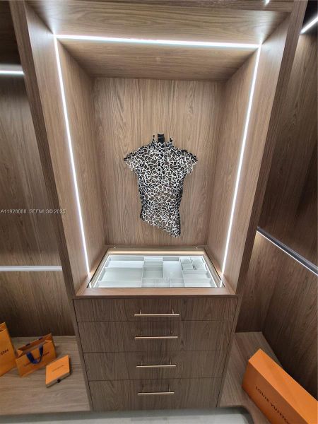 Close-up of interior finishes inside a home in , Lighthouse Point (Image 20).