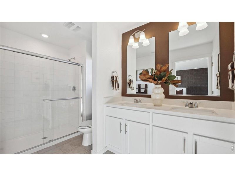 Furnished interior view inside a new home in Villas at Vantage, Berthoud (Image 13).