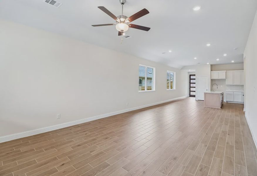 Homesite 1705 Great Room - 5 of 14 Homesite 1705 Great Room - 5 of 14