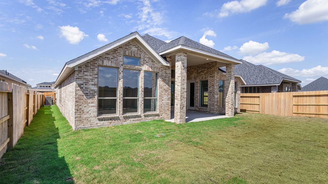 Exterior details and patio area of a home in StoneCreek Estates, Richmond (Image 3).