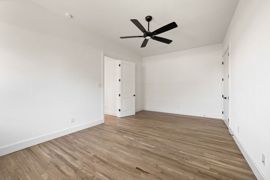 Spacious, unfurnished interior of a new home in NorthGlen, Haslet (Image 44).