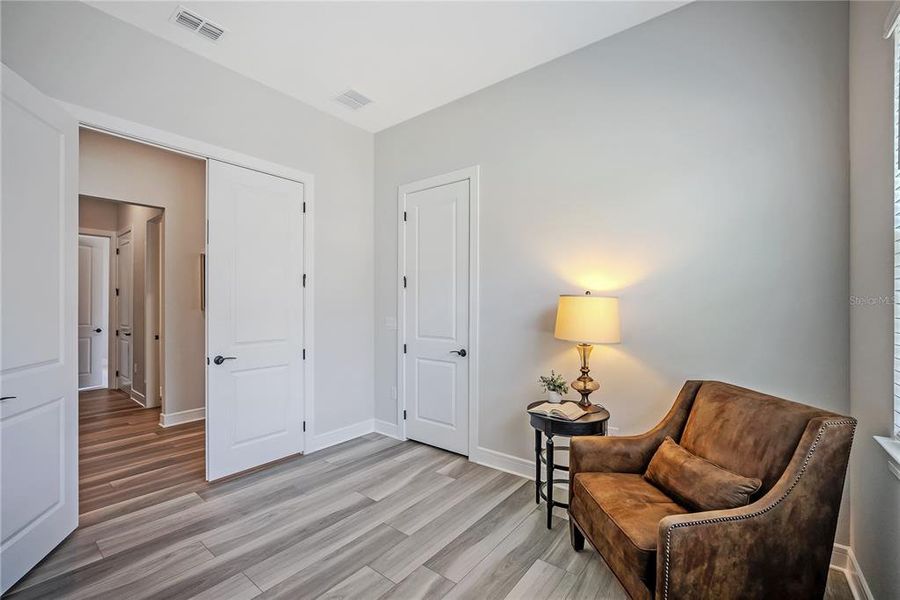 Furnished interior view inside a new home in Del Webb Stone Creek, Ocala (Image 11).