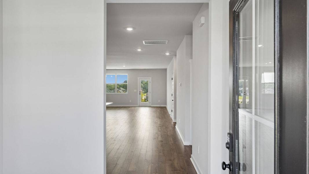 Spacious, unfurnished interior of a new home in Reserve at Hickory Ridge, Columbia (Image 20). Spacious, unfurnished interior of a new home in Reserve at Hickory Ridge, Columbia (Image 20).