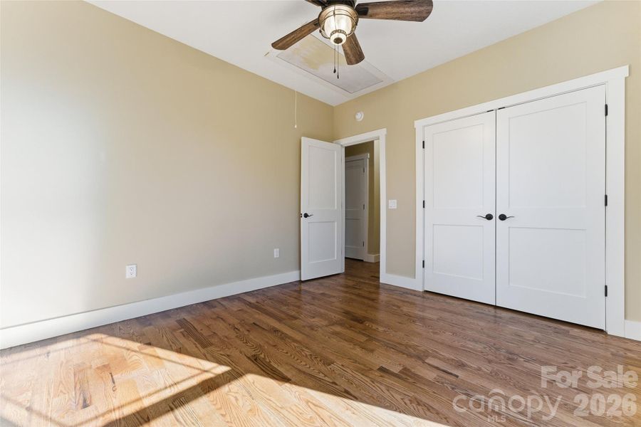 Spacious, unfurnished interior of a new home in , Hendersonville (Image 15).