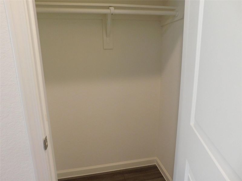 Spacious, unfurnished interior of a new home in Royal Pines, Porter (Image 21).