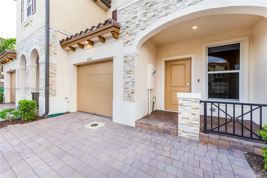 Exterior details and patio area of a home in , Lauderhill (Image 3).