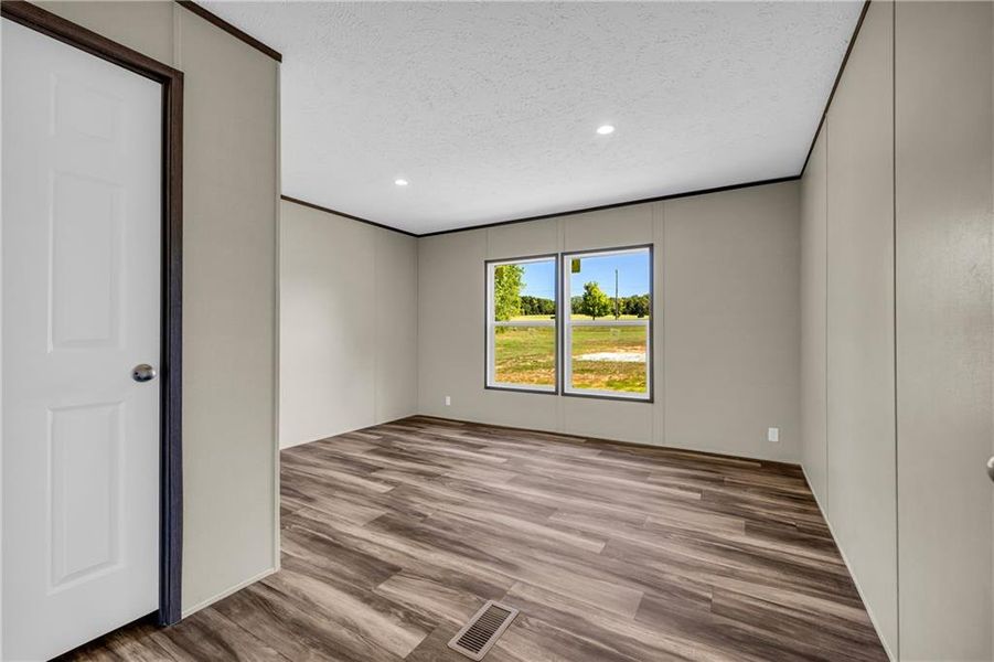 Spacious, unfurnished interior of a new home in , Hartwell (Image 23). Spacious, unfurnished interior of a new home in , Hartwell (Image 23).