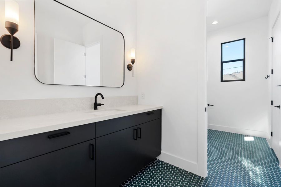 Secondary Bathroom 2