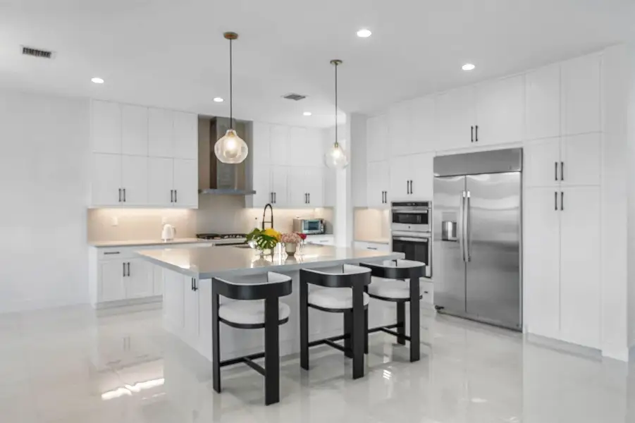 015-8209EssexCountryClubDrive-BocaRaton-