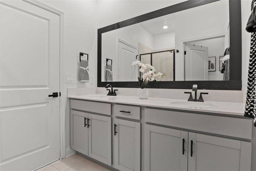 Furnished interior view inside a new home in Tohoqua, Kissimmee (Image 25).