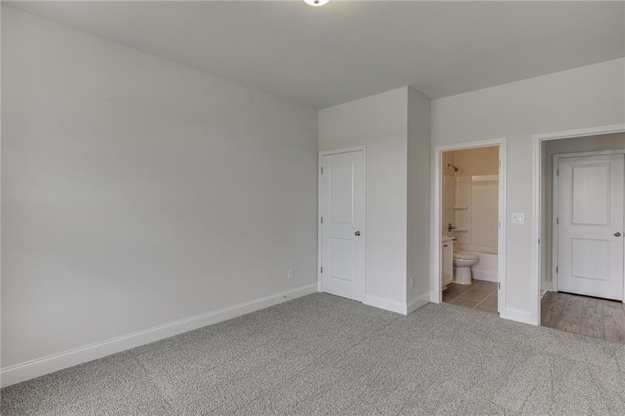 Spacious, unfurnished interior of a new home in , Jefferson (Image 39). Spacious, unfurnished interior of a new home in , Jefferson (Image 39).