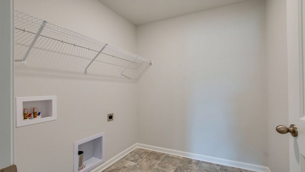 Spacious, unfurnished interior of a new home in Timberwalk, Cookeville (Image 26).
