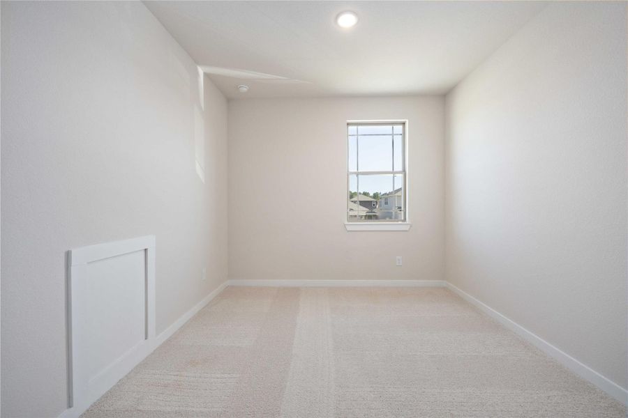 Spacious, unfurnished interior of a new home in Magnolia Springs, Montgomery (Image 23).