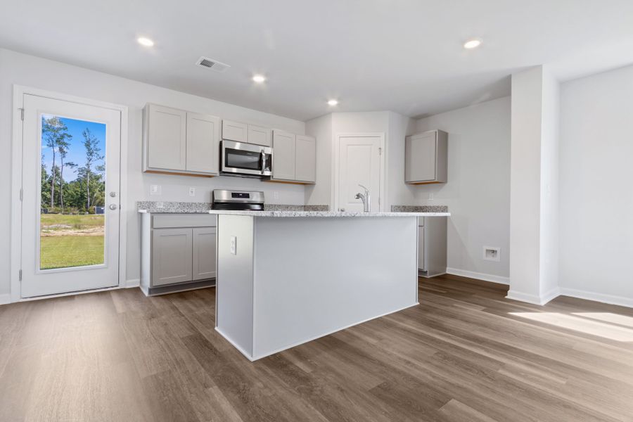 New Home in Conway, SC.  - Slide 8