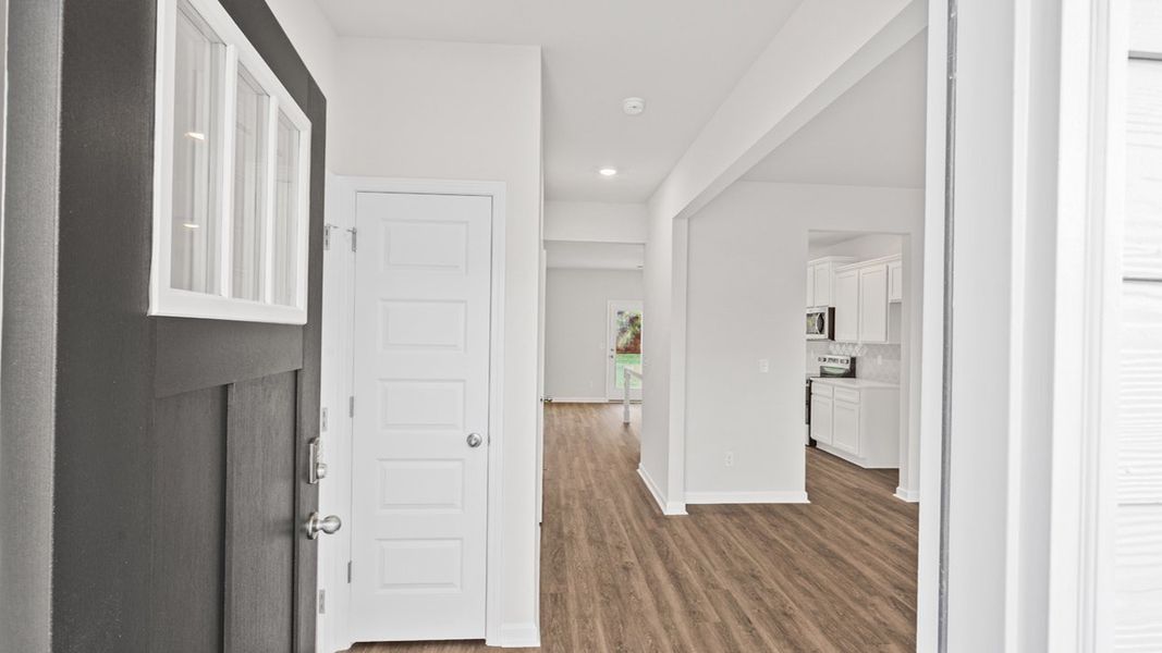 Spacious, unfurnished interior of a new home in Willowbrook, Winder (Image 20).