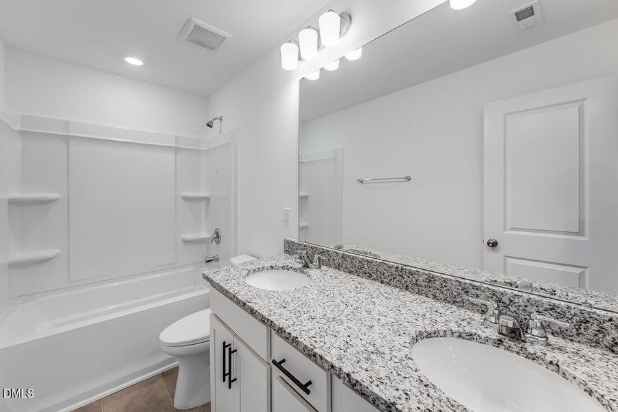 hj-nc-raleigh-magnolia-sage-lot-74-bathr