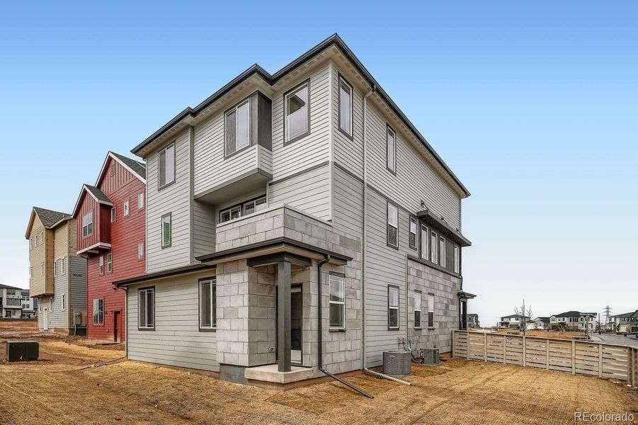 Image 14 of a home in Sterling Ranch: The Skyline Collection.